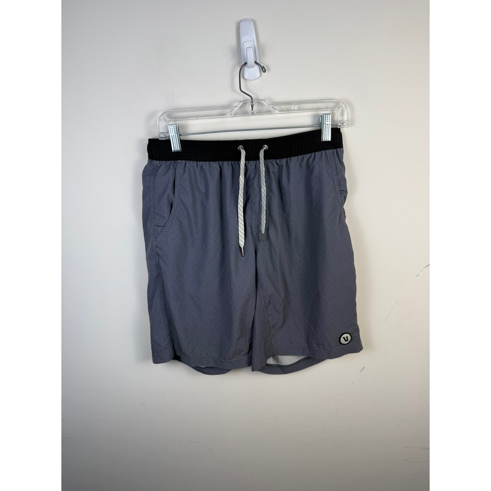 Vuori Kore Shorts Mens Medium Grey Black Lined Athletic Performance 7.5 Inseam